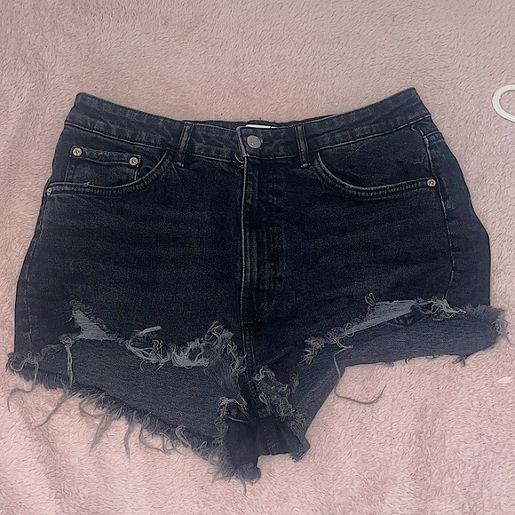 Zara Short Roll Up Jean Shorts!!💙 Size 10 - Picture 1 of 2